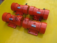 YZS振動(dòng)電機(jī):激振能力強(qiáng)，拆卸方便。